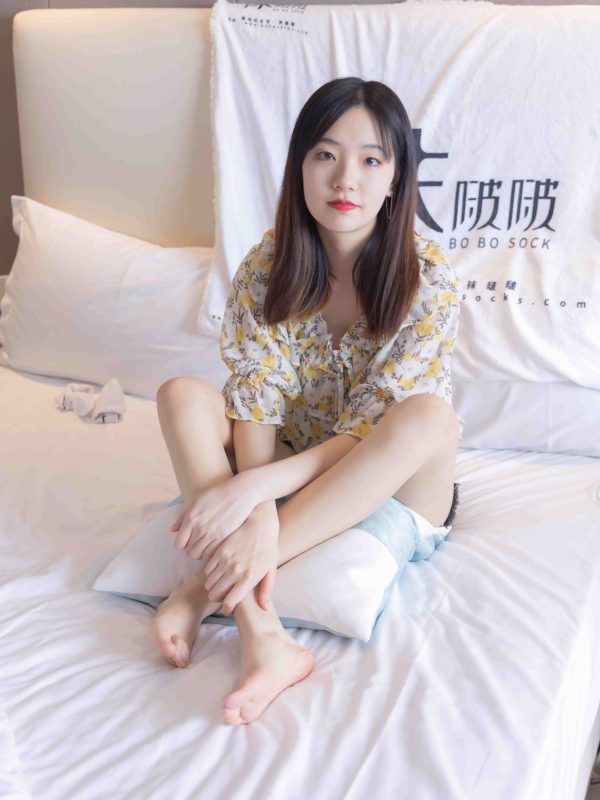 [BoBoSocks袜啵啵]NO.136 小甜豆-高跟长靴、白棉袜、裸足[200P/1V/7.32GB]-图宝宝