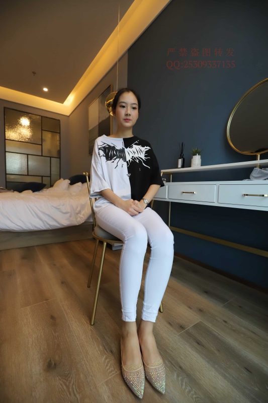 大西瓜爱牙膏-2018 7.8月活动 模特1（一） 服务员船袜-图宝宝