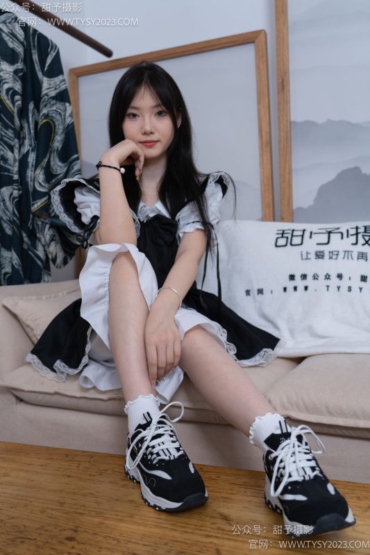 甜予摄影 NO.083期：璇璇-运动鞋、白棉袜、裸足（完整版）[133P/2V/10.13GB]-图宝宝