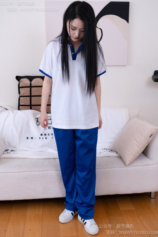 甜予摄影 NO.102期：澜澜-板鞋、白棉袜、肉丝（脚尖微加固款）（完整版）[126P/2V/10.05GB]-图宝宝