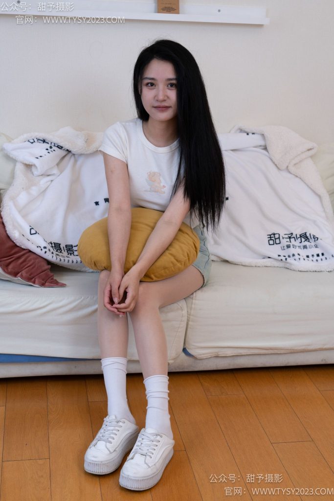 甜予摄影 NO.096期：澜澜-板鞋、白棉袜、肉丝（脚尖加固款）（完整版）[130P/2V/10.72GB]-图海