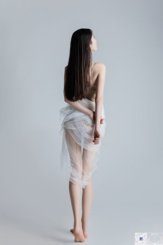 [GALLI嘉丽]131舞蹈生日记 2021.01.01 黛西[32P/255MB]-图宝宝