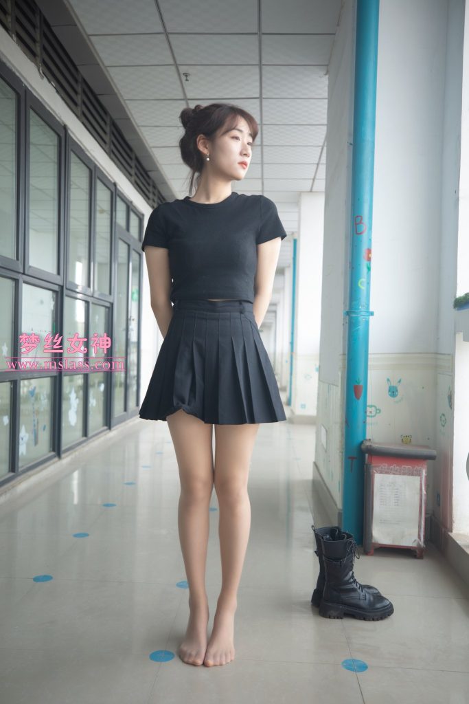 [MSLASS梦丝女神]2022.03.24靴下女神 诗敏[41P/205MB]-图宝宝