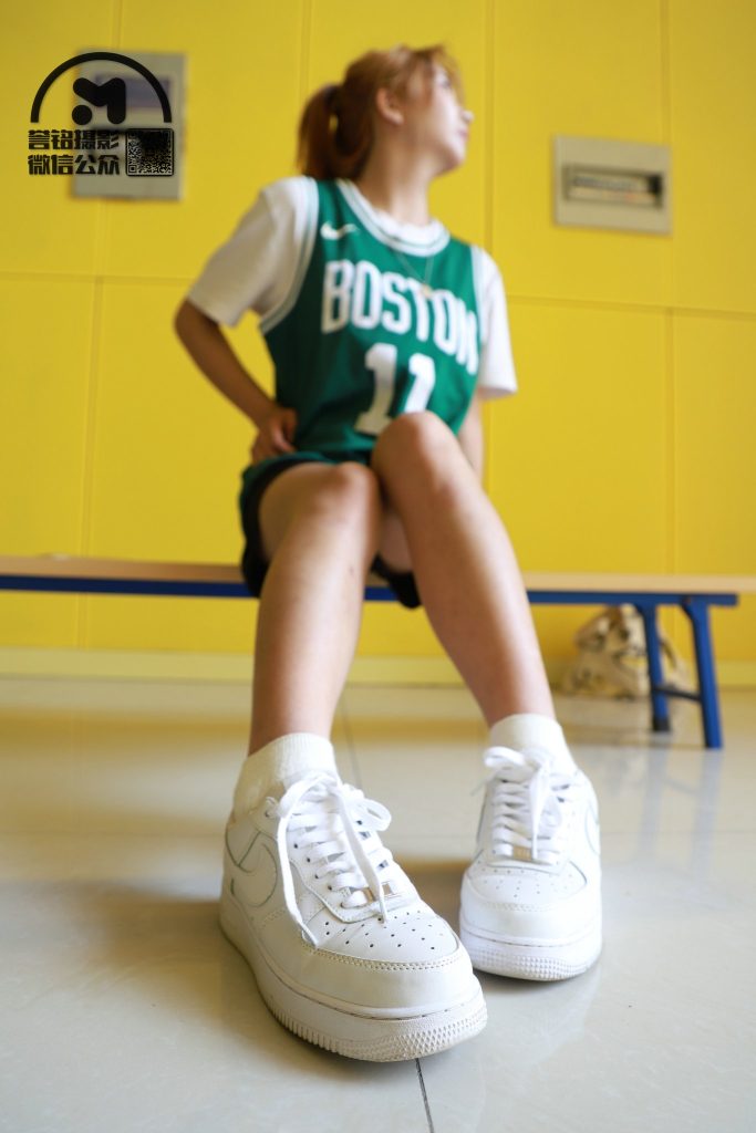 [誉铭传媒]袜足摄影 2021年 NO.018 [90P/1V/979MB]-图海