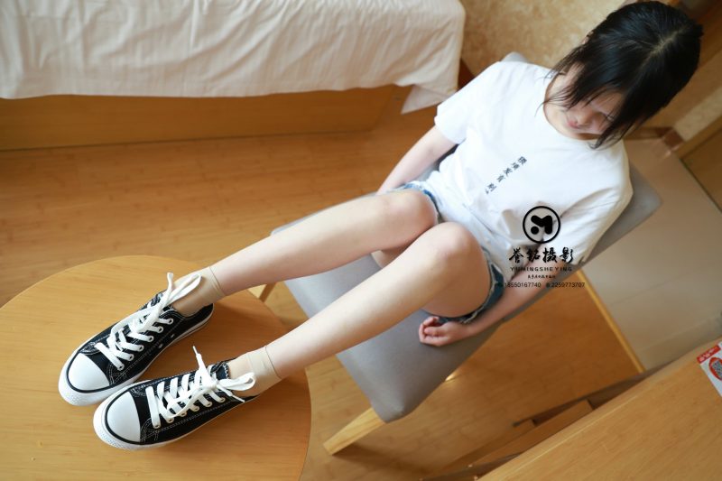 [誉铭传媒]袜足摄影 2020年《五一专享作品》[82P/1V/0.99GB]-图宝宝