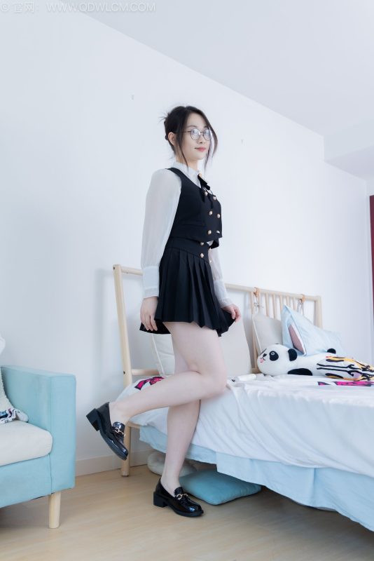 物恋传媒 NO.2553 小新-皮鞋、厚灰丝、裸足[155P+1V／4.06GB]-图宝宝