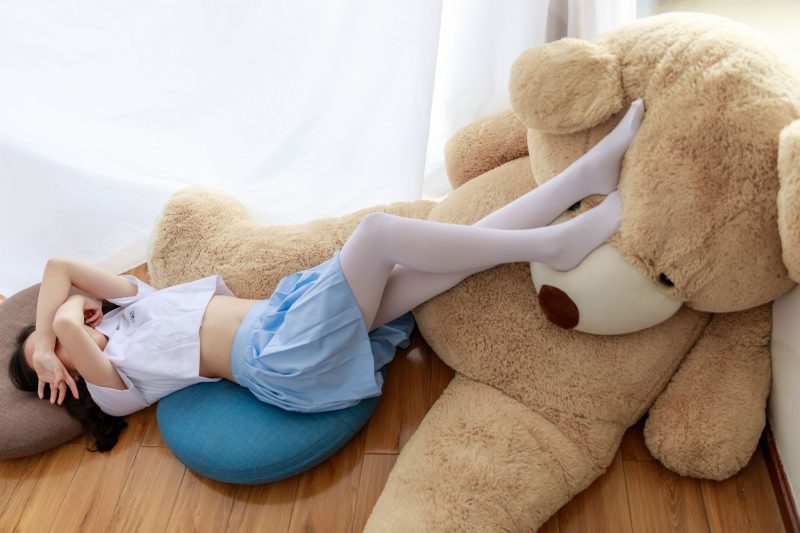 喵写真 早期作品07 熊熊与白丝少女 [81P/1V/723MB]-图宝宝