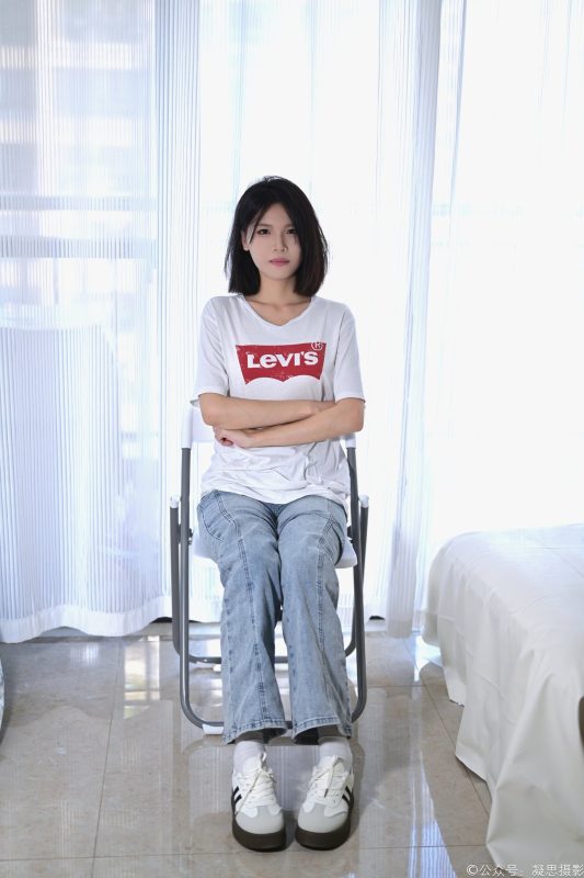 凝思摄影 NO.035 小睿-T恤、短白袜、平底鞋[145P+1V／5.48GB]-图宝宝