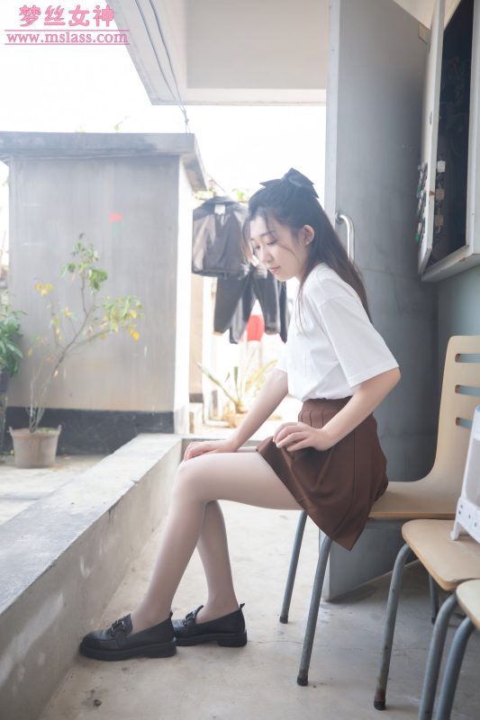 [MSLASS梦丝女神]2022.04.11 丝袜JK小格调 张小雪[59P/263MB]-图宝宝