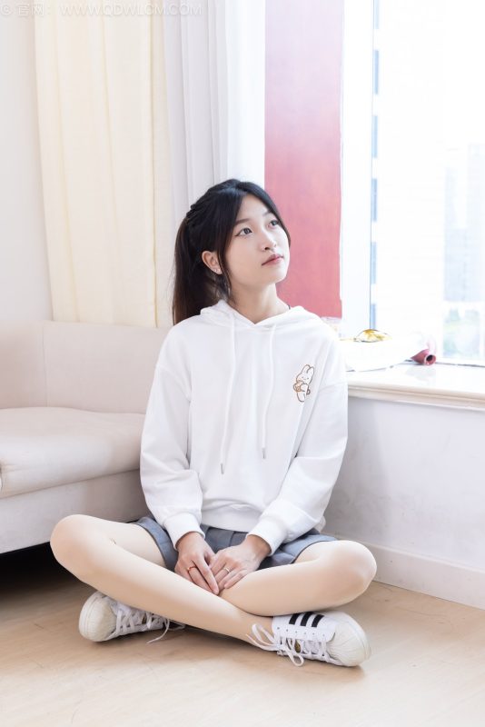 物恋传媒 NO.2547 小夏-板鞋、厚肉丝[165P+1V／3.93GB]-图宝宝