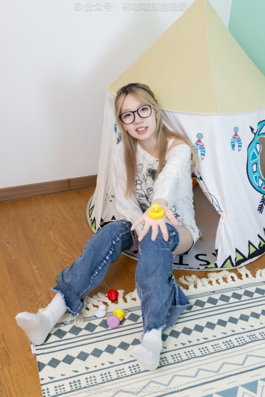 [BoBoSocks袜啵啵]NO.629 小甜豆-板鞋、纯白棉袜、油亮薄肉丝[179P+2V／7.73GB]-图宝宝