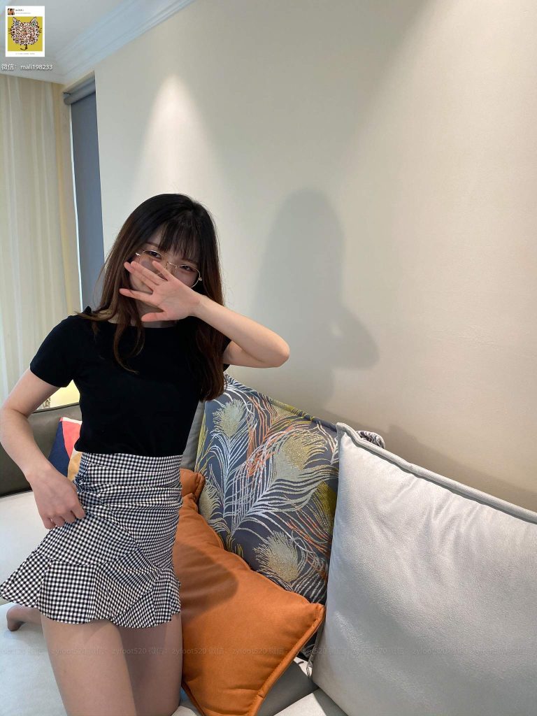 ISS系列 017 罗莉婷 脱丝 [90P/1V/770MB]-图宝宝