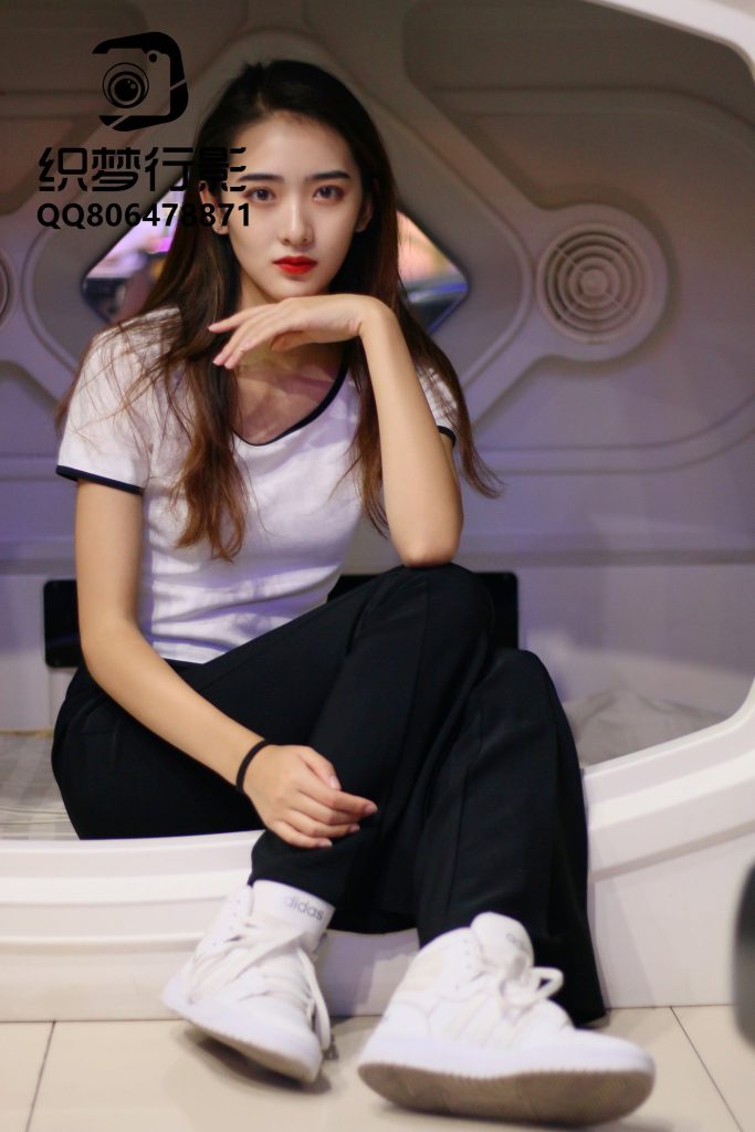 [织梦映像]NO.055 方寸之间-神游网络千万里[300P/6V/13.6GB]-图宝宝