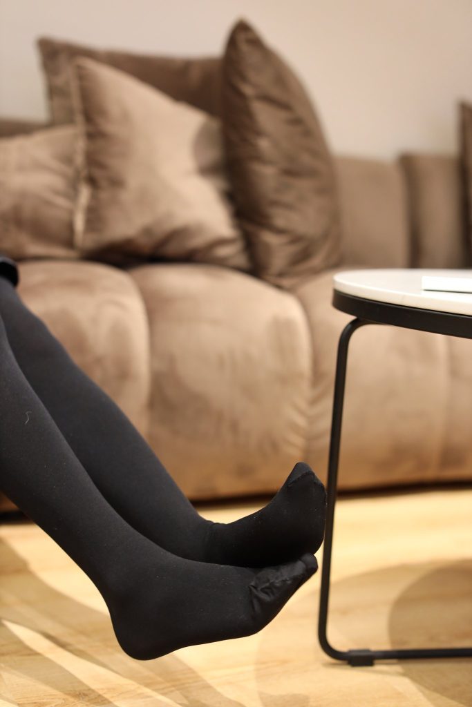 大西瓜爱牙膏-2020 02月活动 模特1（一） 牛仔裙厚黑丝 62P/358M-图海