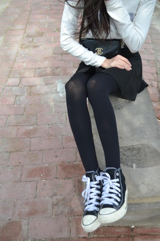 大西瓜爱牙膏-早期作品-S014 湖边黑丝妹 109P/496M-图宝宝