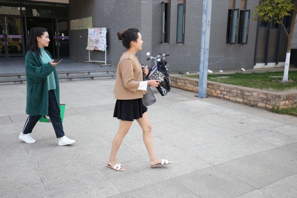 大西瓜爱牙膏-早期作品-S007 拖鞋跟拍 69P/586M-图海