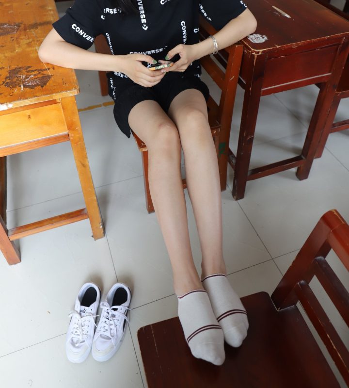 大西瓜爱牙膏-2019 9X活动 模特4（四） 教室棉袜 216P/1.1G-图宝宝