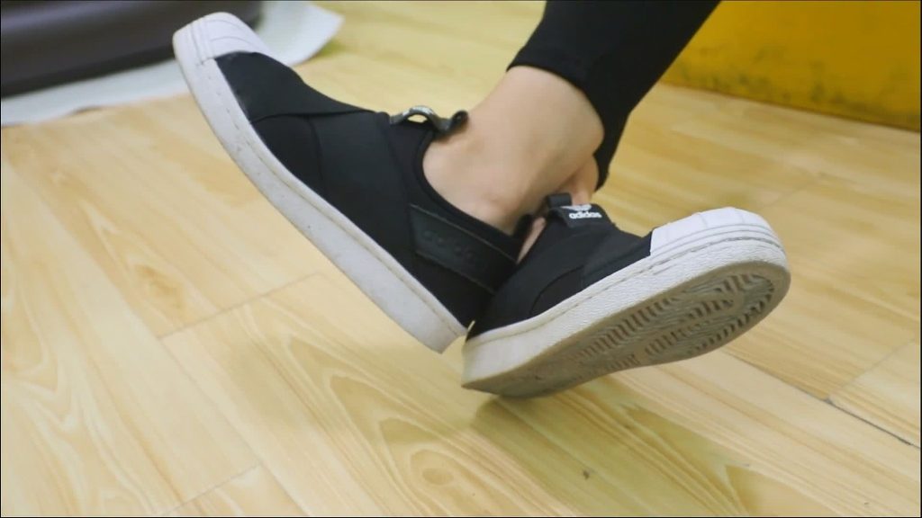 [誉铭传媒]袜足摄影 2019年 NO.034 蕾SI船袜[1V/240MB]-图海