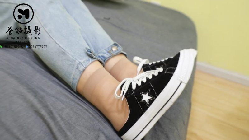 [誉铭传媒]袜足摄影 2019年 第六期挠脚作品[1V／679MB]-图宝宝