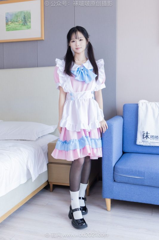 [BoBoSocks袜啵啵]NO.639 甜甜圈-皮鞋、两双白棉袜、薄黑丝、女仆装[158P+1V／6.38GB]-图宝宝