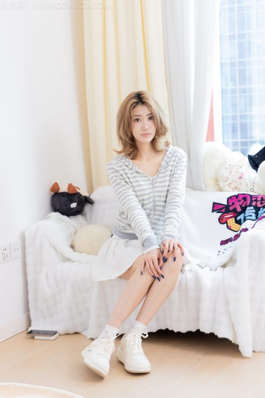 物恋传媒 NO.2571 灵儿-板鞋、白棉袜、裸足[154P+1V／3.50GB]-图宝宝