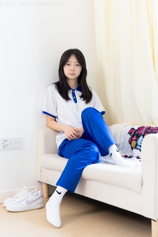 物恋传媒 NO.2576 萌萌-板鞋、白棉袜、裸足、校服[153P+1V／3.51GB]-图宝宝