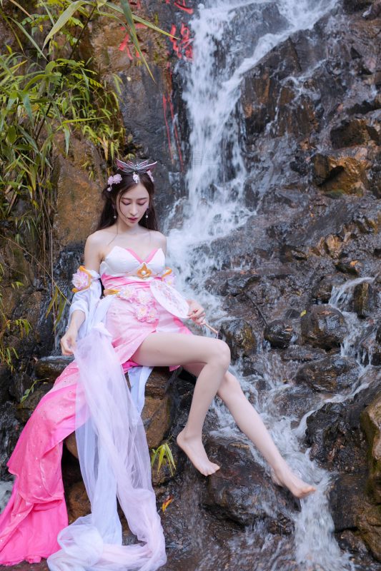 尤蜜丝 NO.031 穿搭推广展示图集 粉色系 花仙子 [45P+1V／774MB]-图宝宝