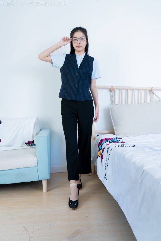 物恋传媒 NO.2603 茯苓-平底鞋、短肉丝、短黑丝、薄肉丝、银行制服[230P+1V／8.42GB]-图宝宝