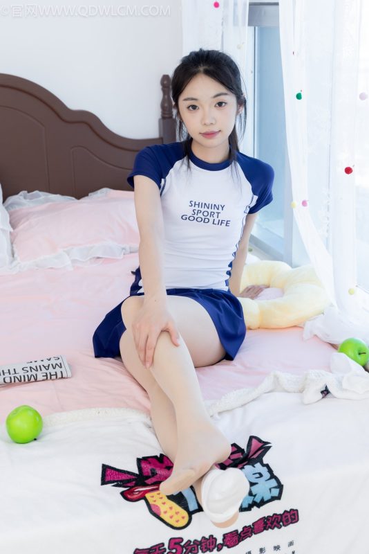 物恋传媒 NO.2596 青提-帆布鞋、白棉袜、薄肉丝[139P+1V／3.91GB]-图宝宝