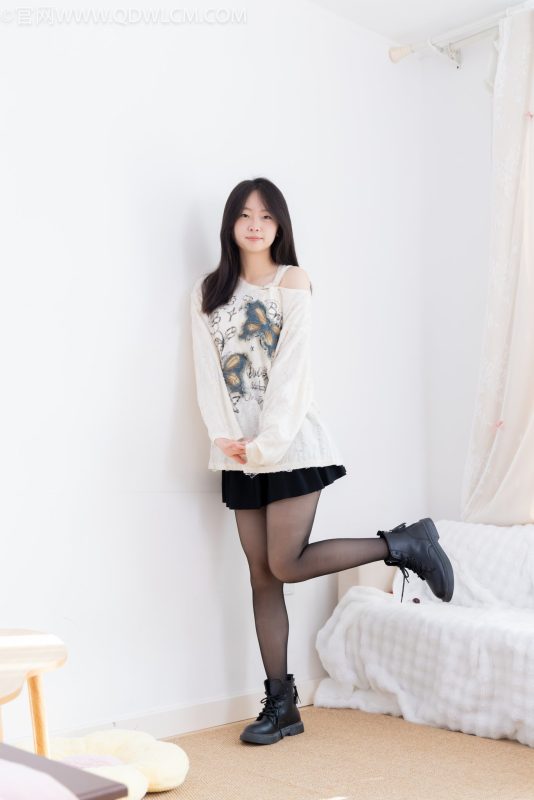 物恋传媒 NO.2608 萌萌-马丁靴、薄黑丝[143P+1V／4.18GB]-图宝宝