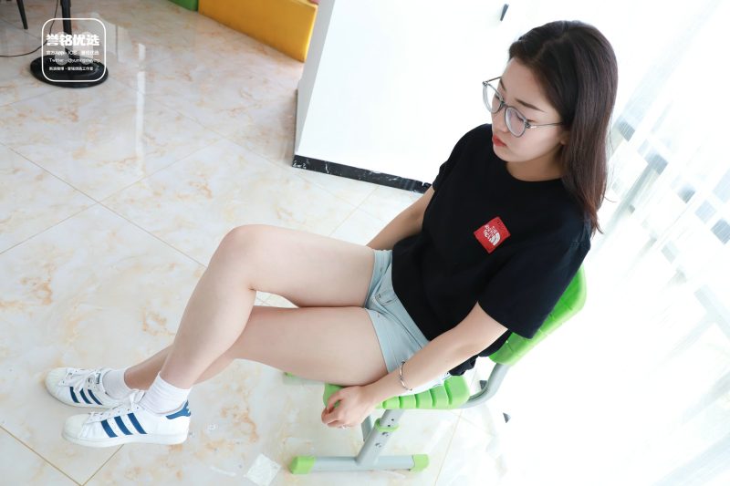 [誉铭传媒]袜足摄影 2024年《微信会员群3》[90P+1V／1.34GB]-图宝宝