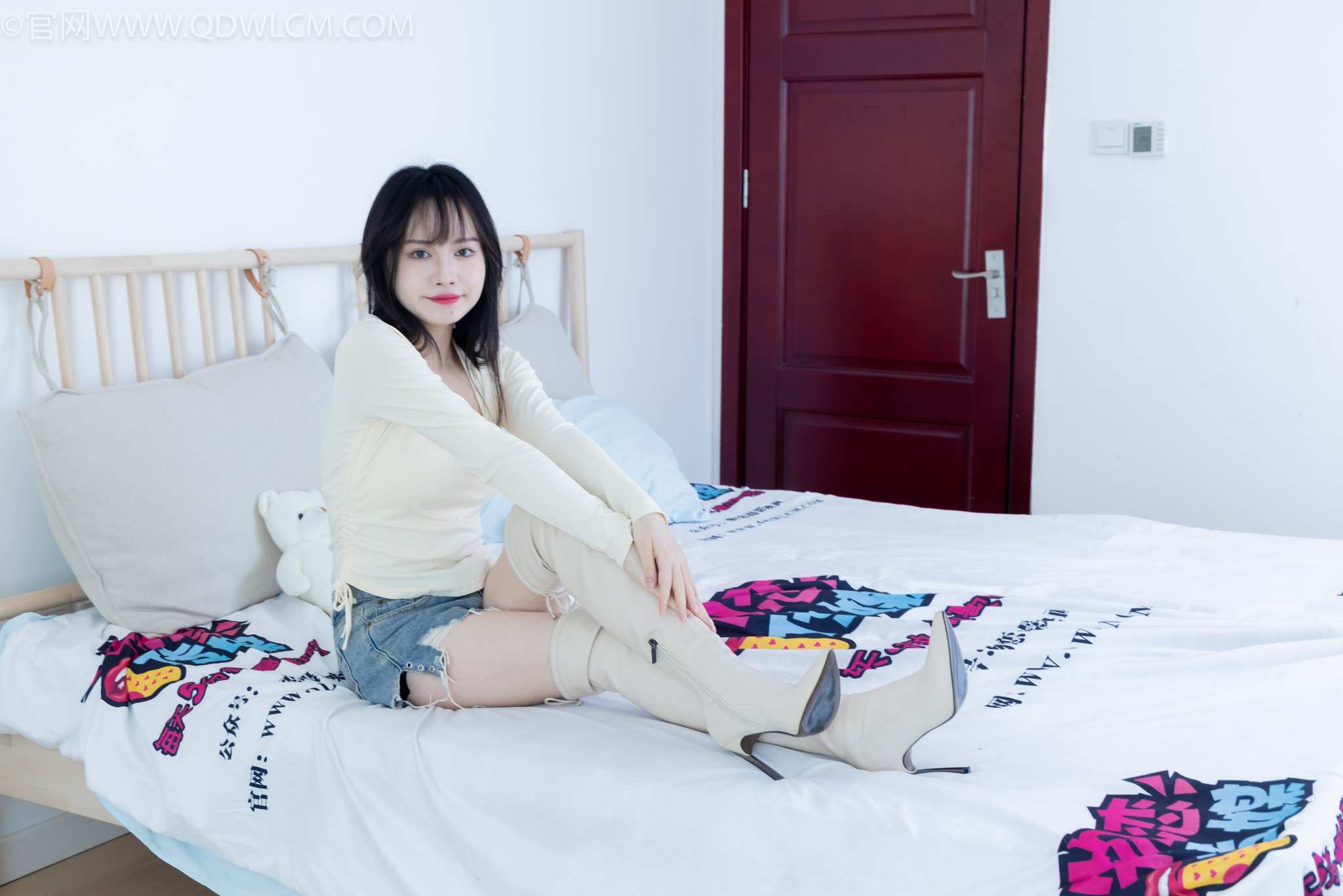 图片[1]-物恋传媒 NO.2660 小酒-高跟长靴、白棉袜、裸足[189P+1V／4.72GB]-图宝宝
