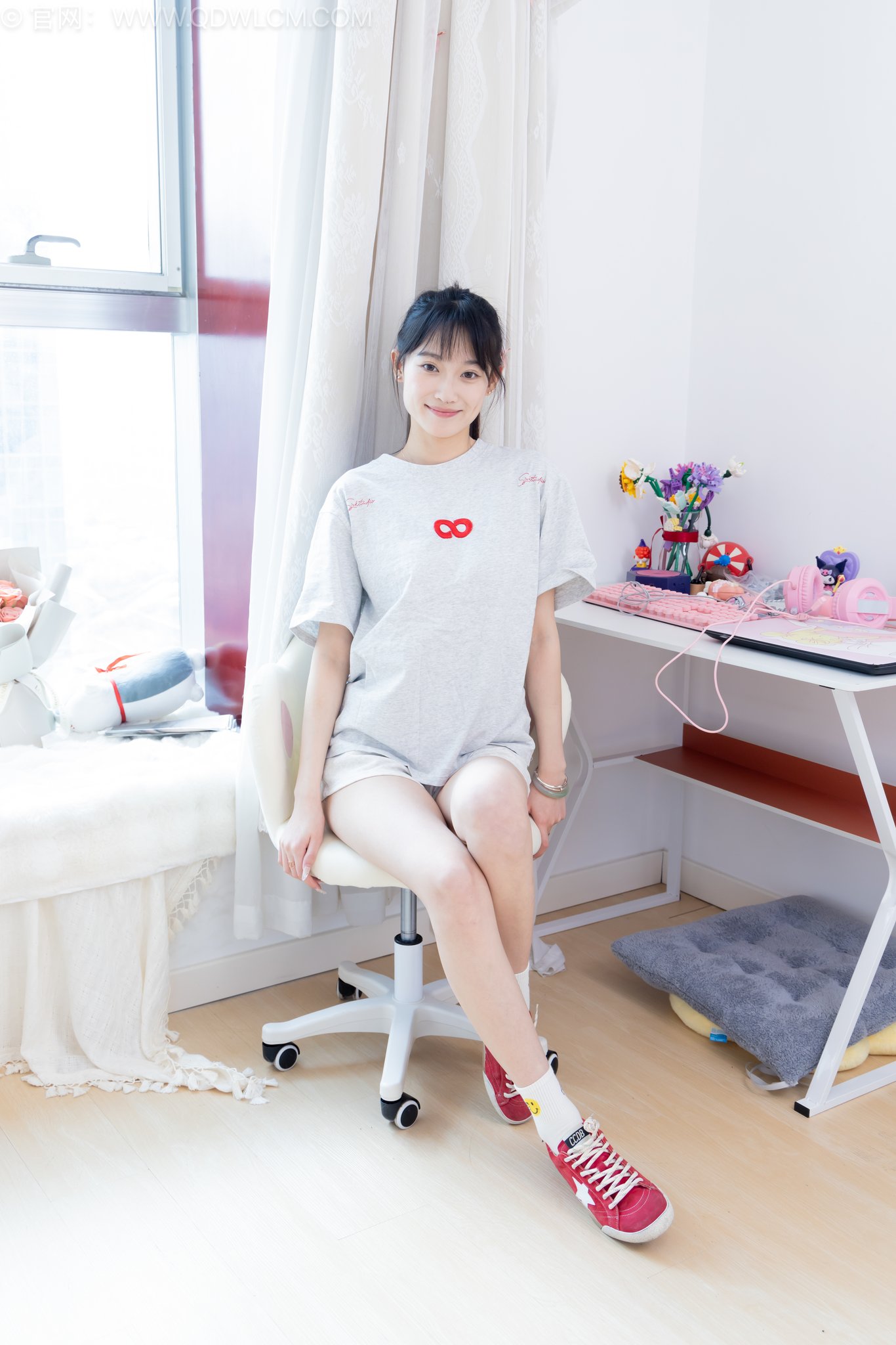 图片[1]-物恋传媒 NO.2680 山奈-帆布鞋、白棉袜、裸足[155P+1V／3.23GB]-图宝宝