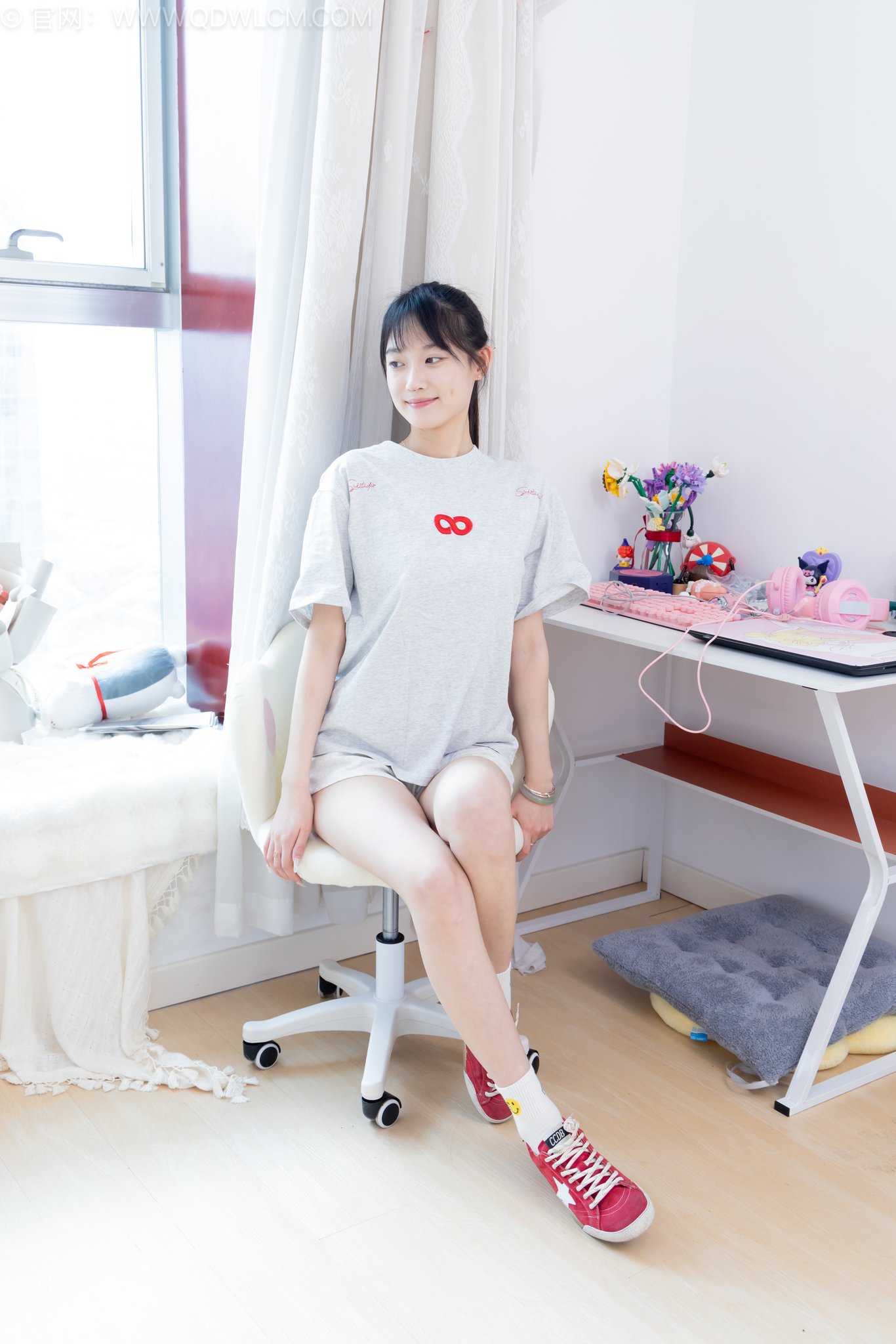 图片[2]-物恋传媒 NO.2680 山奈-帆布鞋、白棉袜、裸足[155P+1V／3.23GB]-图宝宝