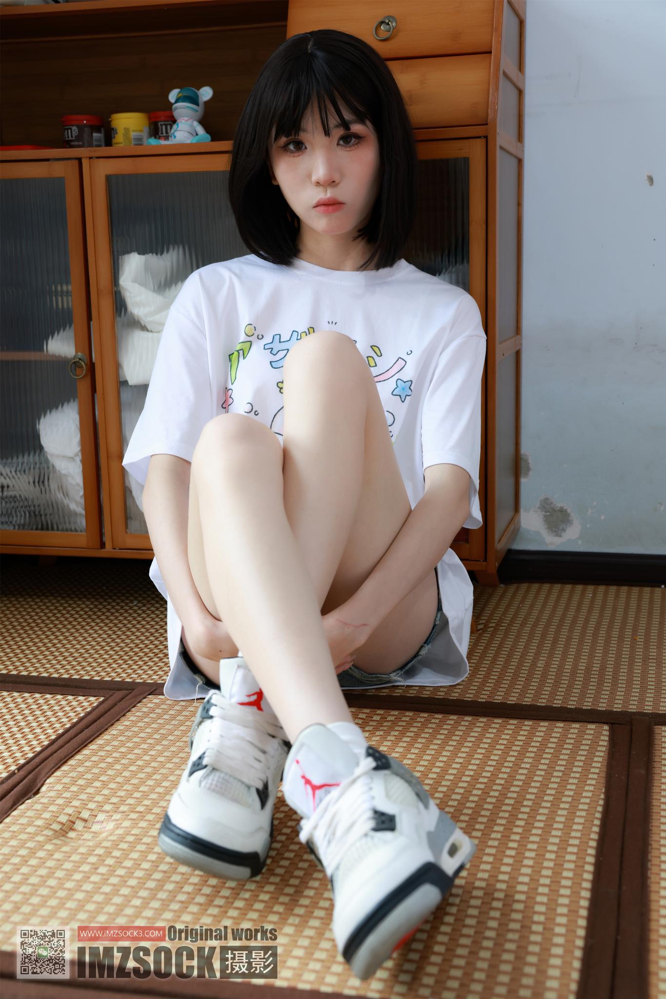 图片[2]-[MZSOCK]爱美足 NO.367 秋秋[99P+1V／1.93GB]-图宝宝