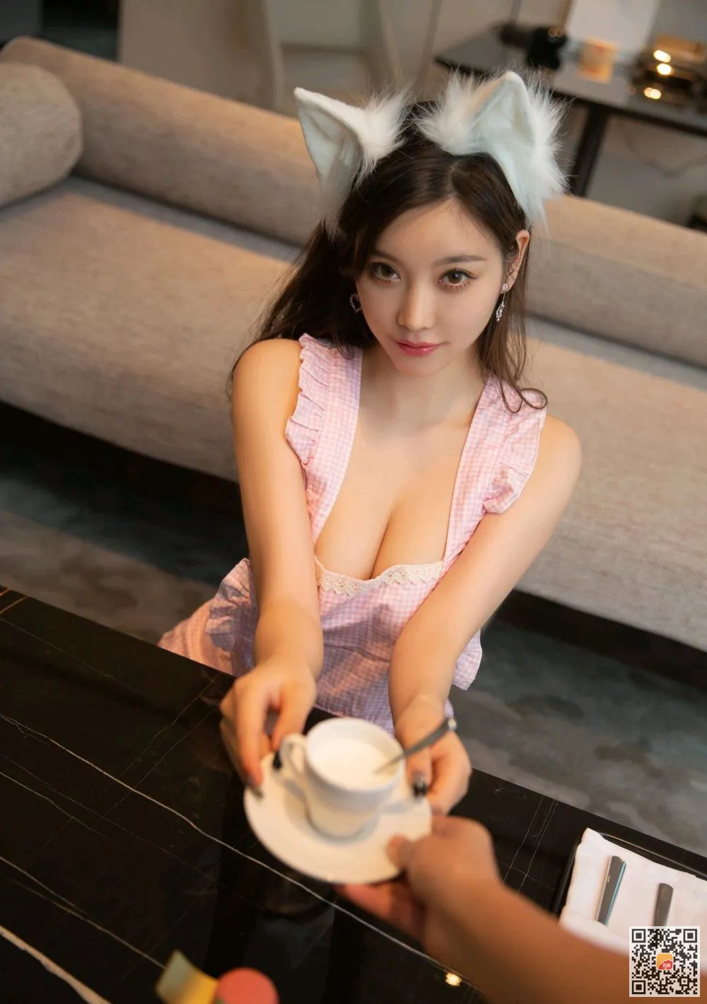 图片[1]-[香柚]007 2019.11.13《娇俏猫咪厨娘陪你下午茶》杨晨晨[27P／14MB]-图宝宝