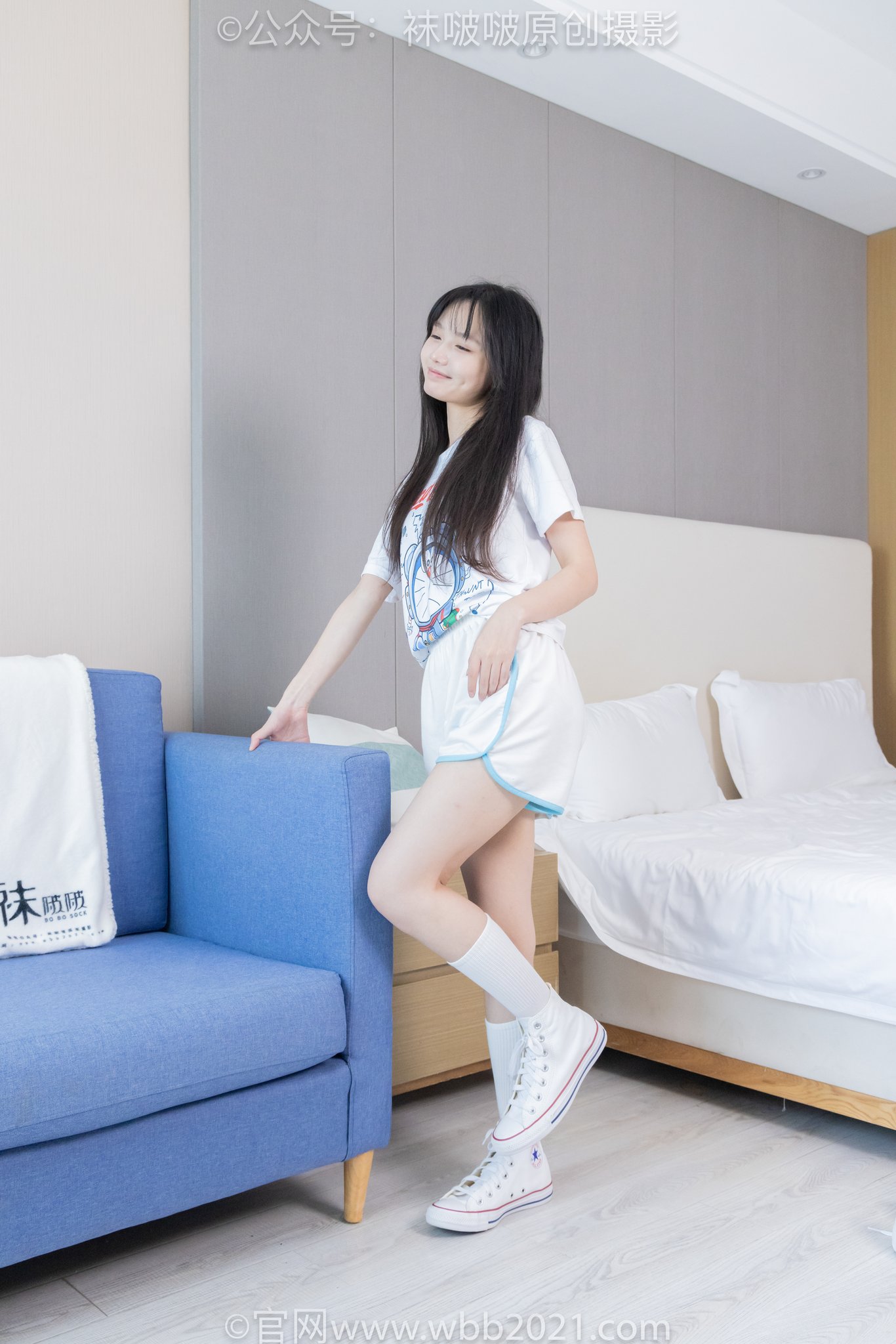 图片[2]-[BoBoSocks袜啵啵]积分限定作品 NO.046 甜甜圈-匡威帆布鞋、板鞋、白棉袜、黑棉袜[164P+1V／7.81GB]-图宝宝