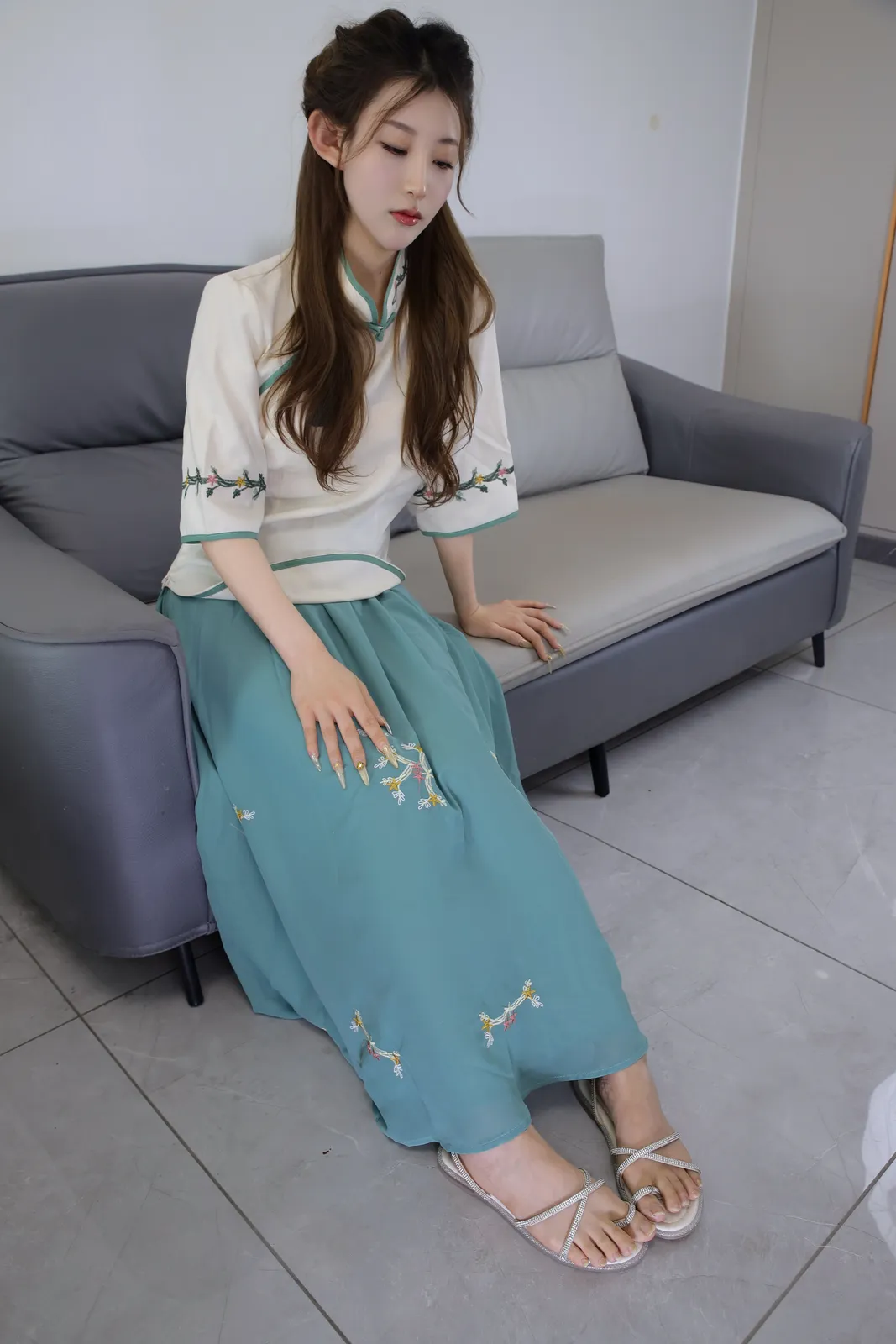 图片[3]-绮梦摄影 2025.03.11 NO.199 婷婷 珍藏无修无水印版[587P+2V／16.4GB]-图宝宝
