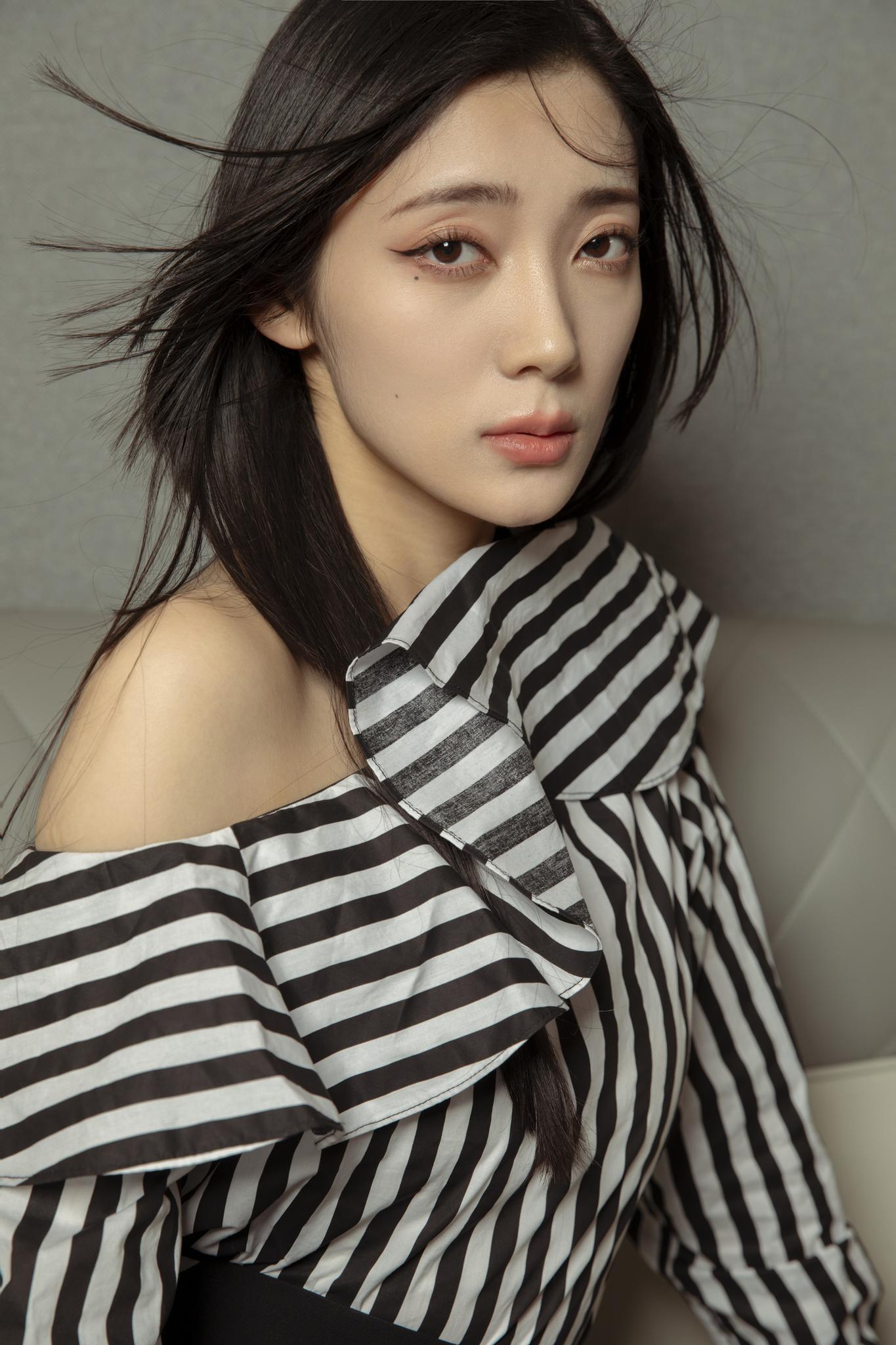 图片[2]-[YITUYU艺图语]2023.06.06 STRIPES YFALA[31+1P／395MB]-图宝宝
