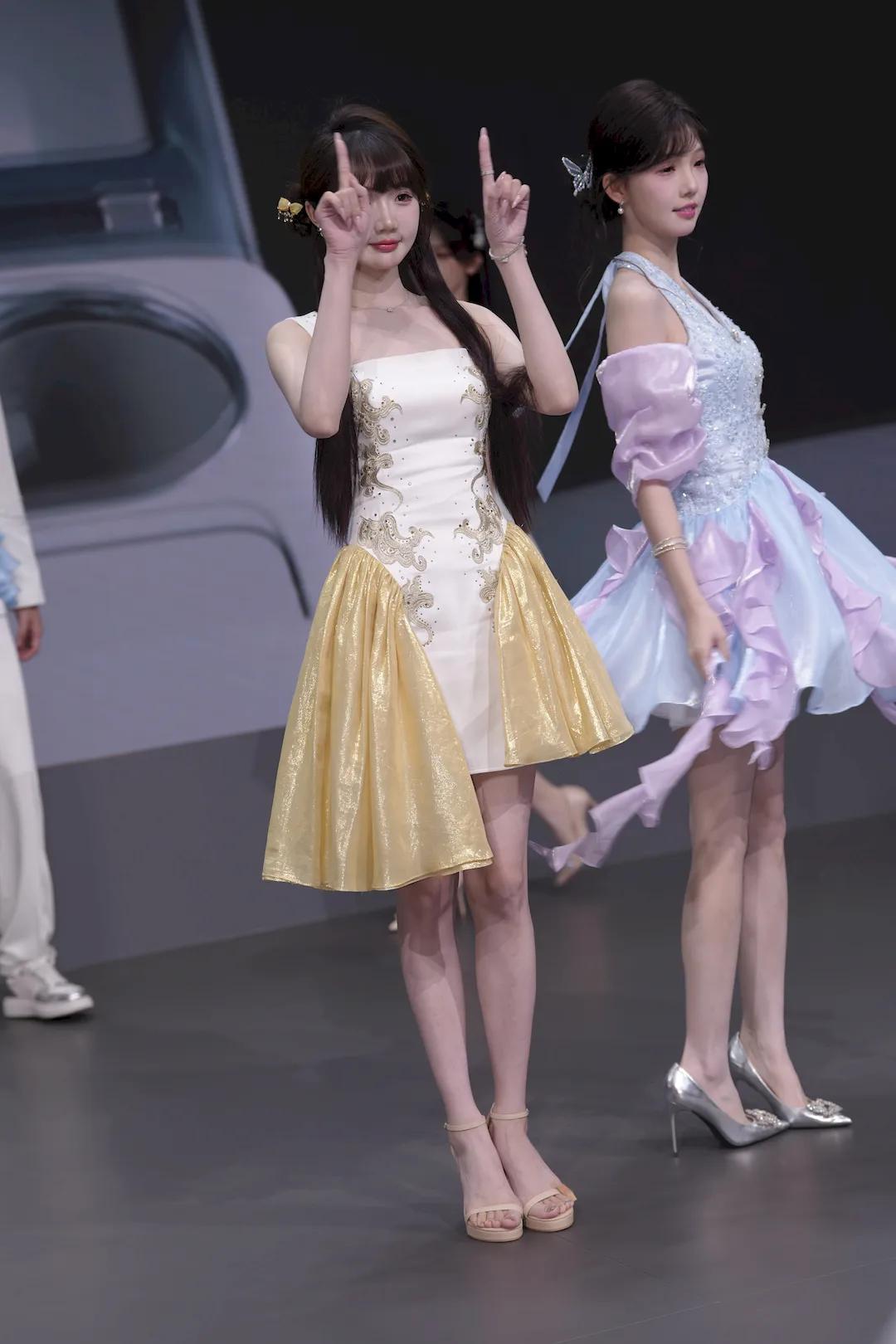 图片[1]-精选街拍作品 NO.7253 BYD展台车模[327P/216MB]-图宝宝