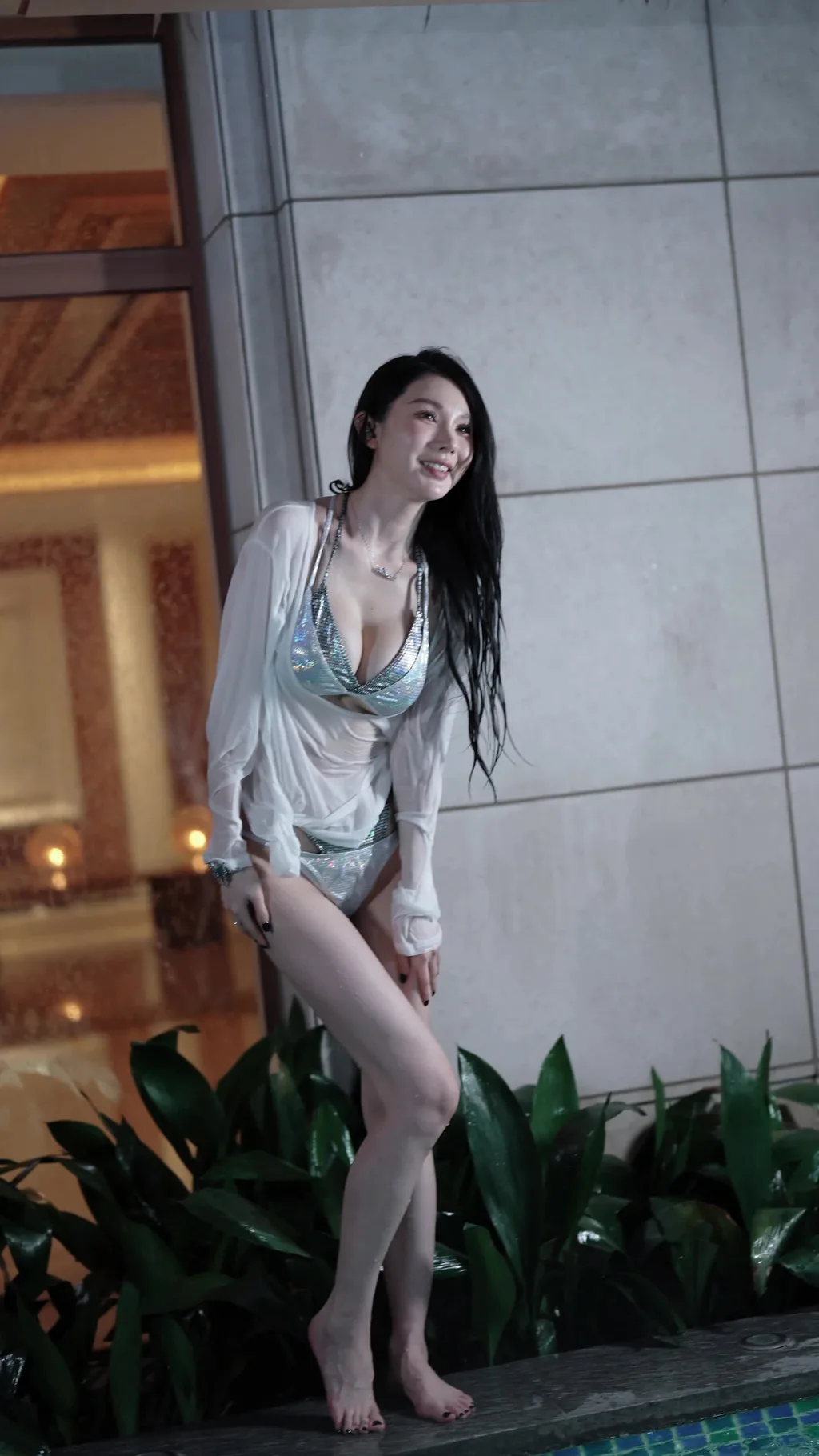 图片[3]-精选街拍作品 NO.7209 梦希泳装夜拍[1V/1.97GB]-图宝宝