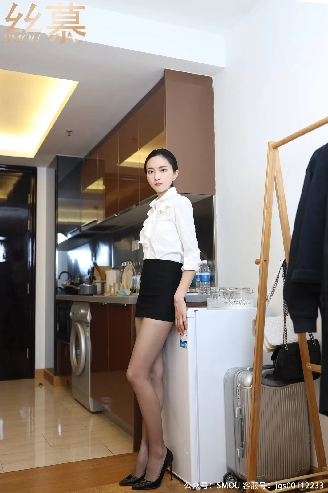 图片[3]-[丝慕GIRL]SM444 天天一元 模特：佳佳《红底高跟鞋》[70+1P／75MB]-图宝宝